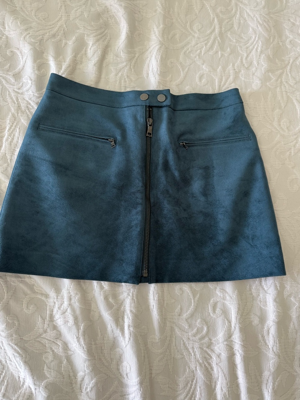 BCBGMaxAzria Teal Faux Suede Zip-Front Mini Skirt